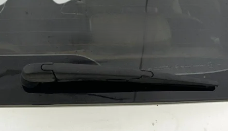 2022 Mahindra XUV700 AX 7 LUXURY D AT 7 STR, Diesel, Automatic, 93,680 km, Rear Wiper