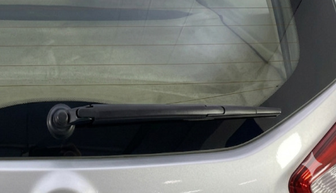 2015 Nissan Terrano XL D PLUS, Diesel, Manual, 1,00,083 km, Rear Wiper