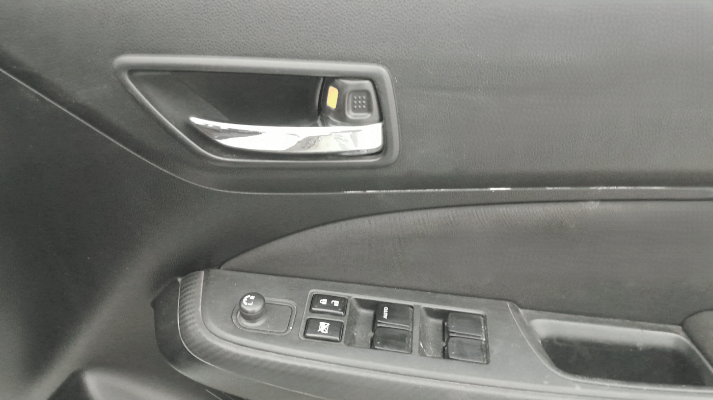 2021 Maruti Swift VXI, Petrol, Manual, 24,780 km, Driver Side Door Panels Control