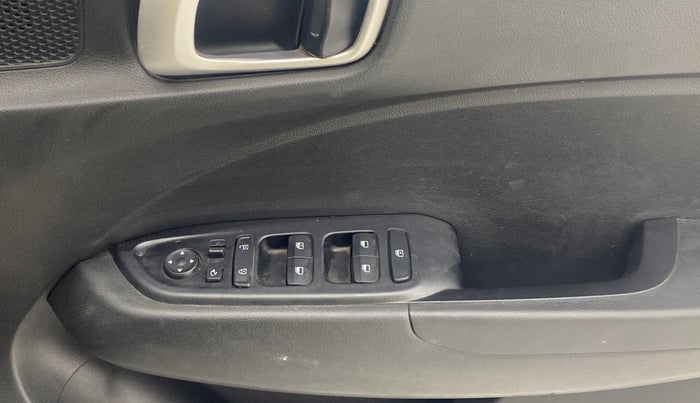 2020 Hyundai VENUE SX PLUS 1.0 TURBO DCT, Petrol, Automatic, 41,636 km, Driver Side Door Panels Control