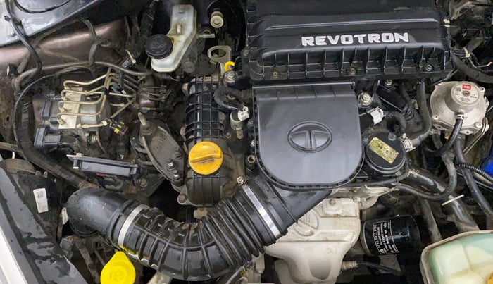 2017 Tata Tiago XZA PETROL, CNG, Automatic, 45,101 km, Engine View - Right