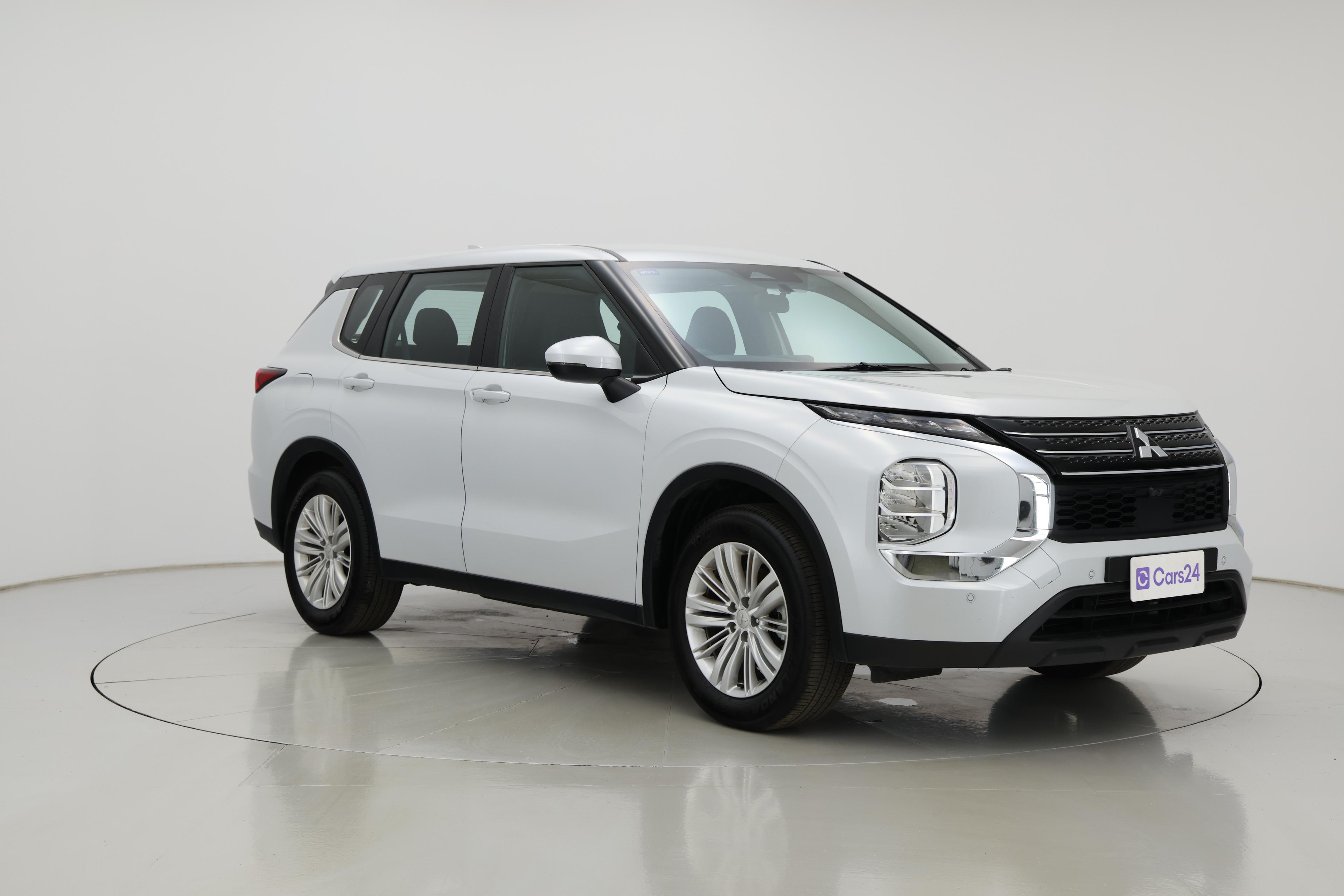 Mitsubishi Outlander image