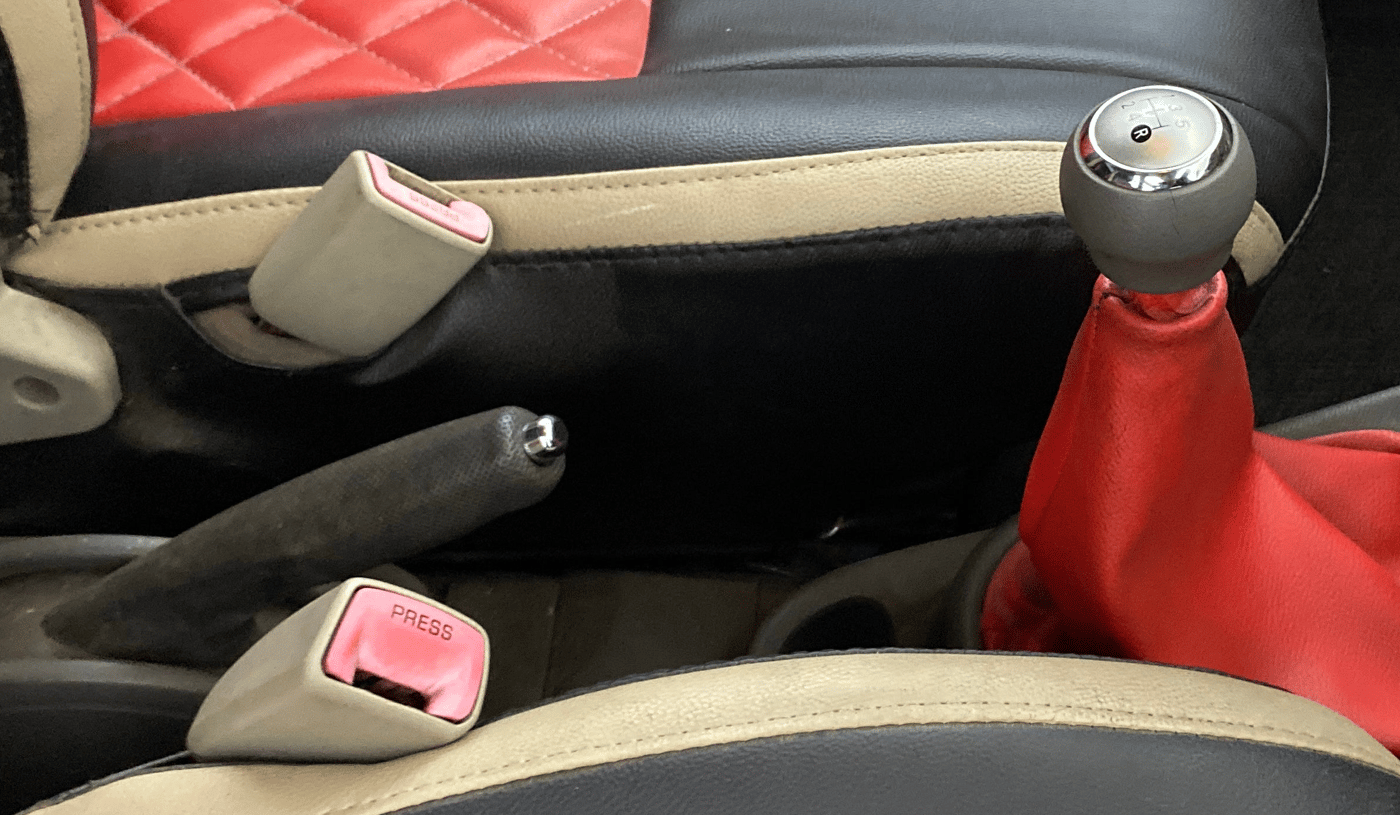 2013 Toyota Etios V, Petrol, Manual, 70,726 km, Gear Lever