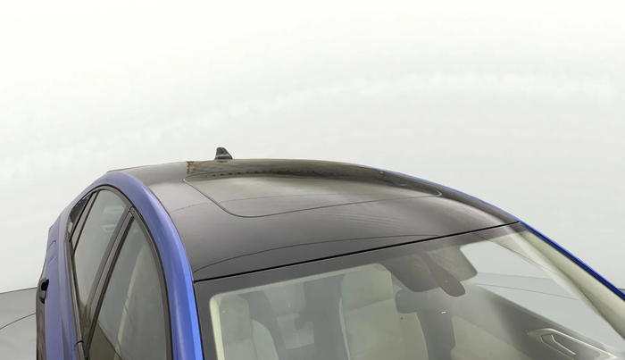 2022 Volkswagen VIRTUS TOPLINE TSI 1.0 MT, Petrol, Manual, 46,472 km, Moonroof/ Sunroof