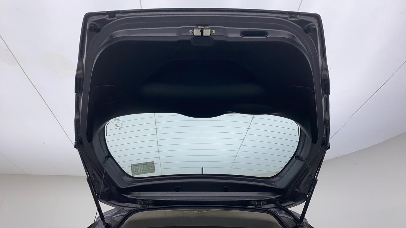 2017 Honda WR-V 1.5L I-DTEC VX MT, CNG, Manual, 88,309 km, Boot Door Open