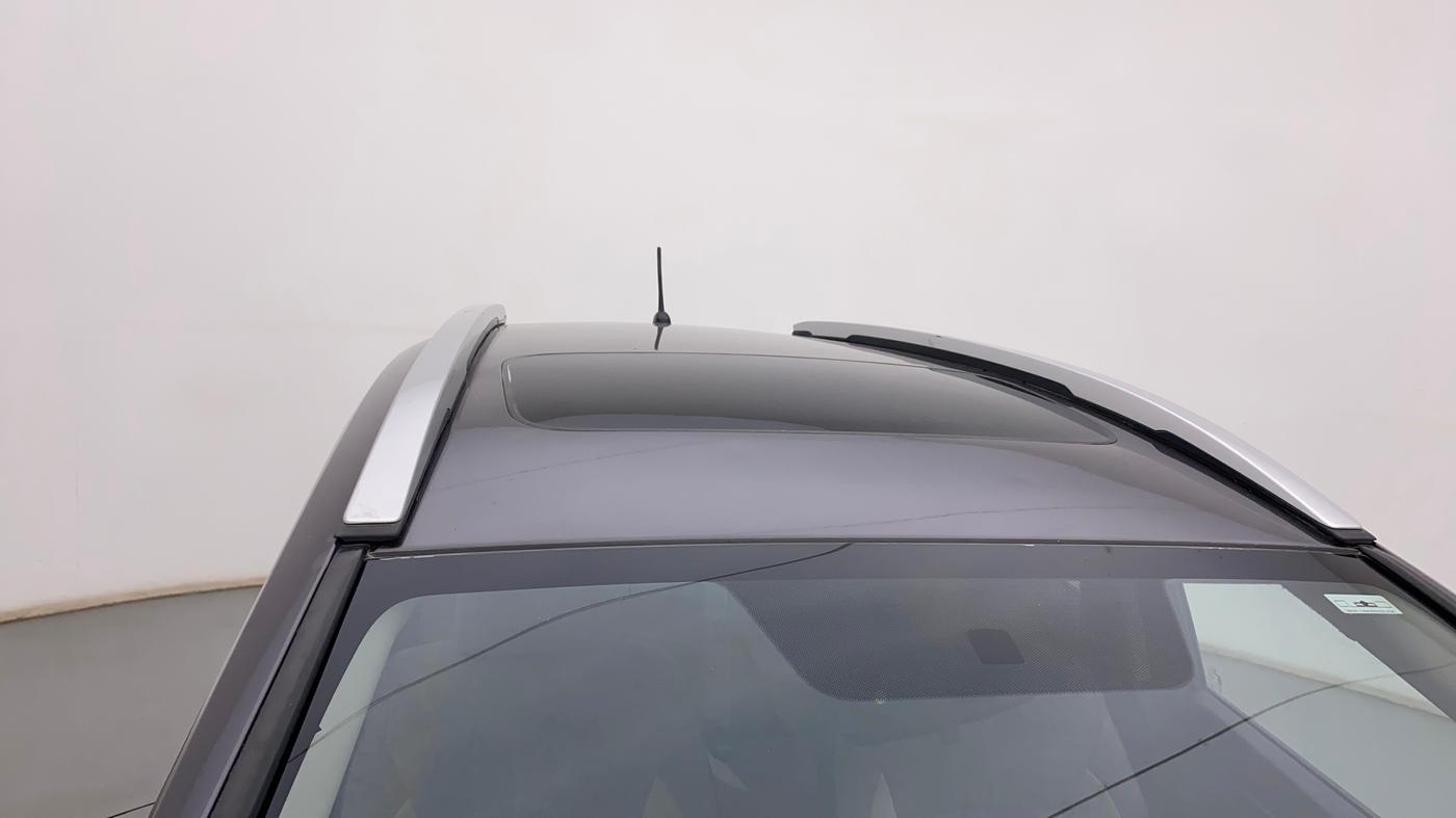 2017 Honda WR-V 1.5L I-DTEC VX MT, CNG, Manual, 88,309 km, Roof