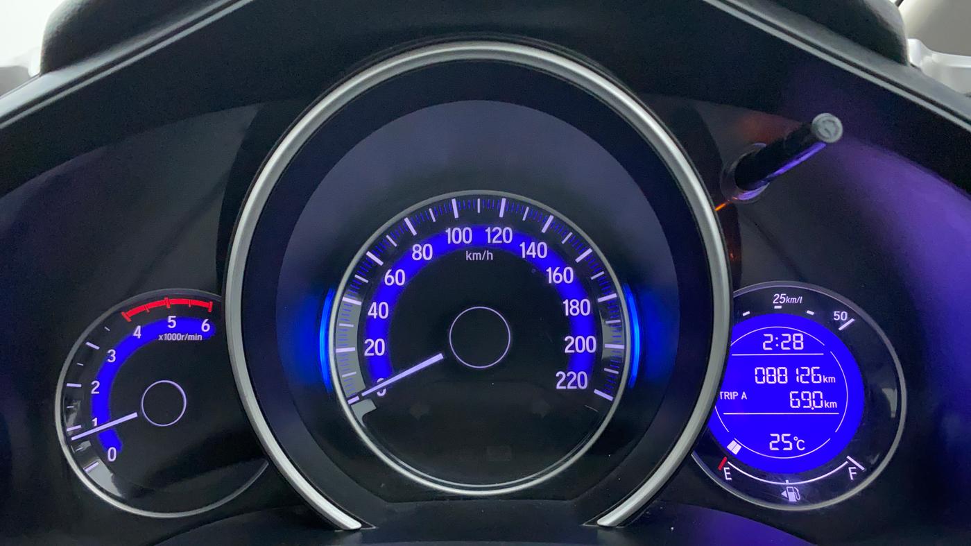 2017 Honda WR-V 1.5L I-DTEC VX MT, CNG, Manual, 88,309 km, Odometer Image
