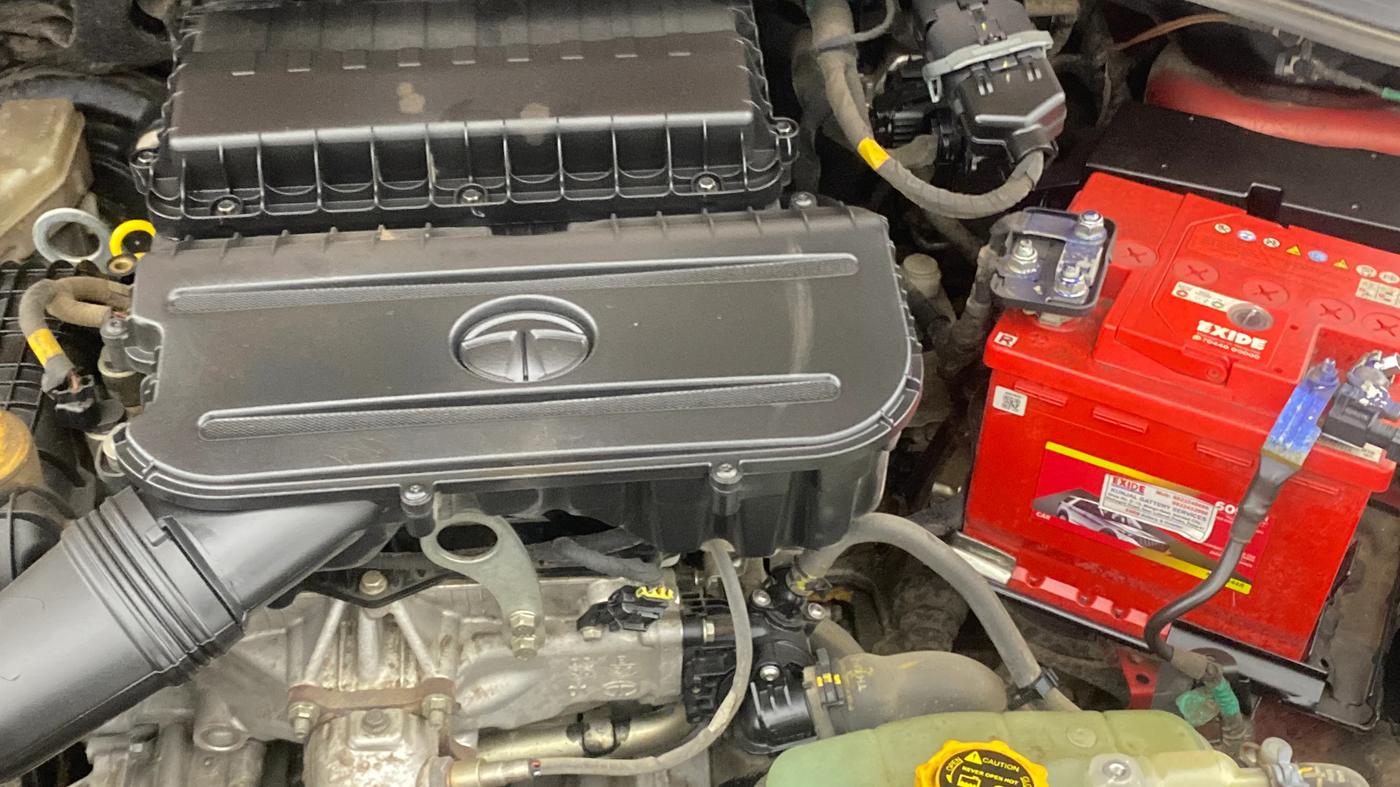 2020 Tata Tiago XZA PLUS PETROL, Petrol, Automatic, 98,344 km, Engine View - Left