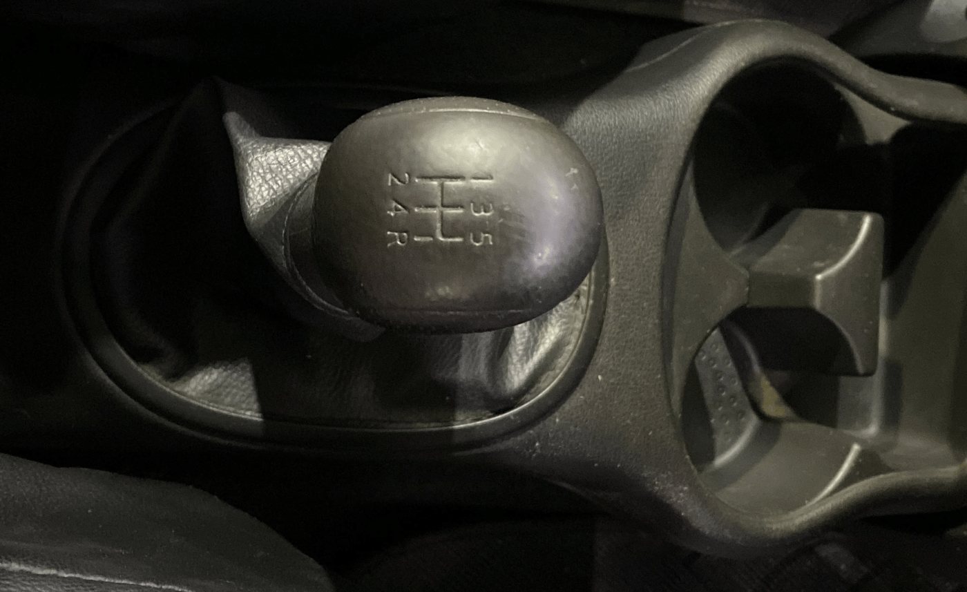 2017 Nissan Micra Active XL, Petrol, Manual, 70,200 km, Gear Lever