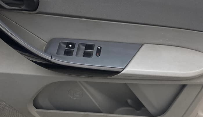 2020 Tata TIGOR XM PETROL, Petrol, Manual, 71,268 km, Driver Side Door Panels Control