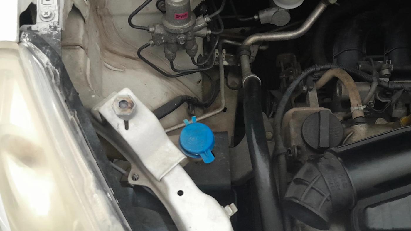 2014 Maruti Ritz VXI, Petrol, Manual, 92,624 km, Engine View - Right