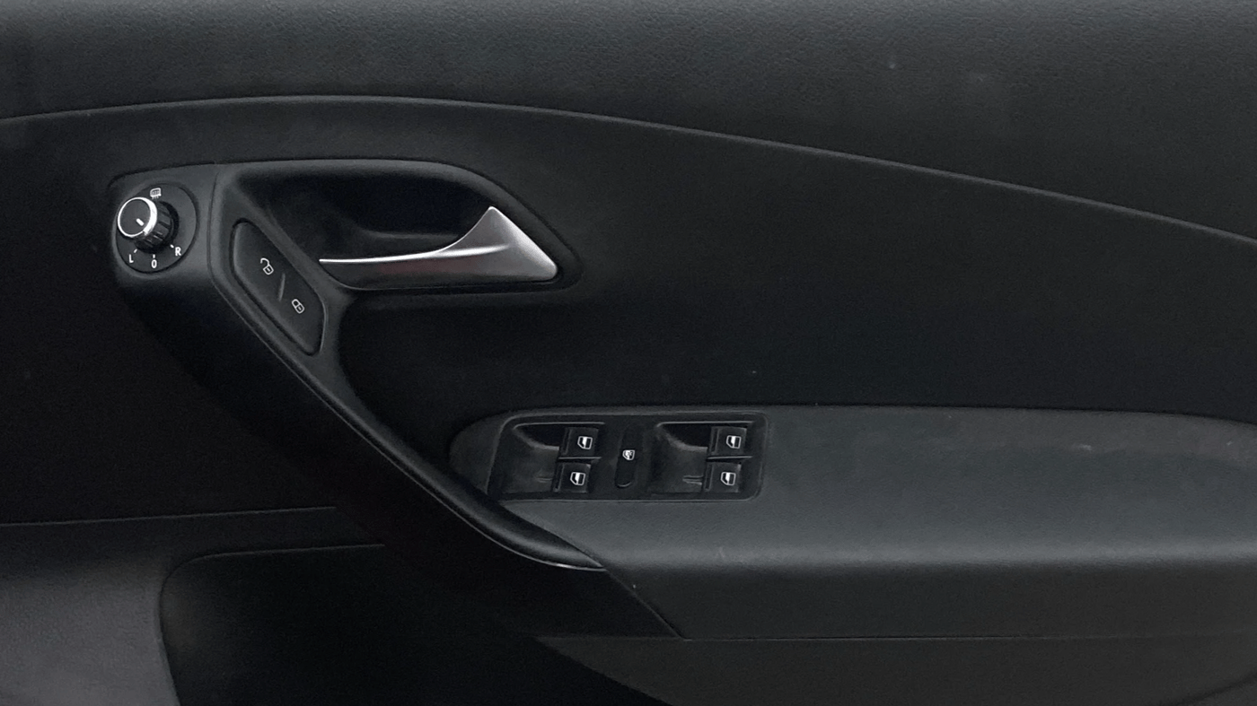 2020 Volkswagen Polo 1.0 GT TSI AT, Petrol, Automatic, 63,109 km, Driver Side Door Panels Control