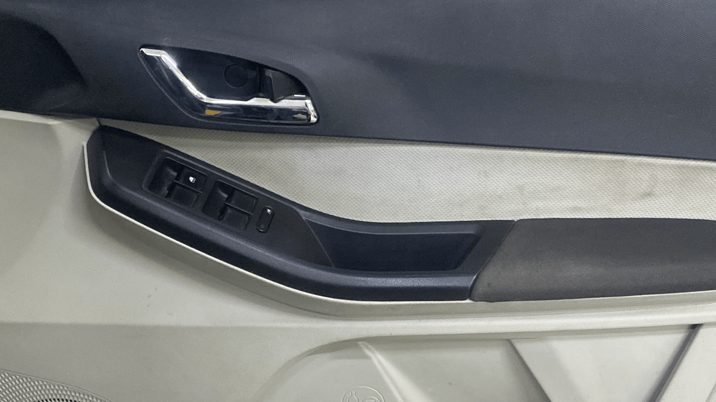 2023 Tata TIGOR XZ PLUS PETROL, Petrol, Manual, 27,532 km, Driver Side Door Panels Control