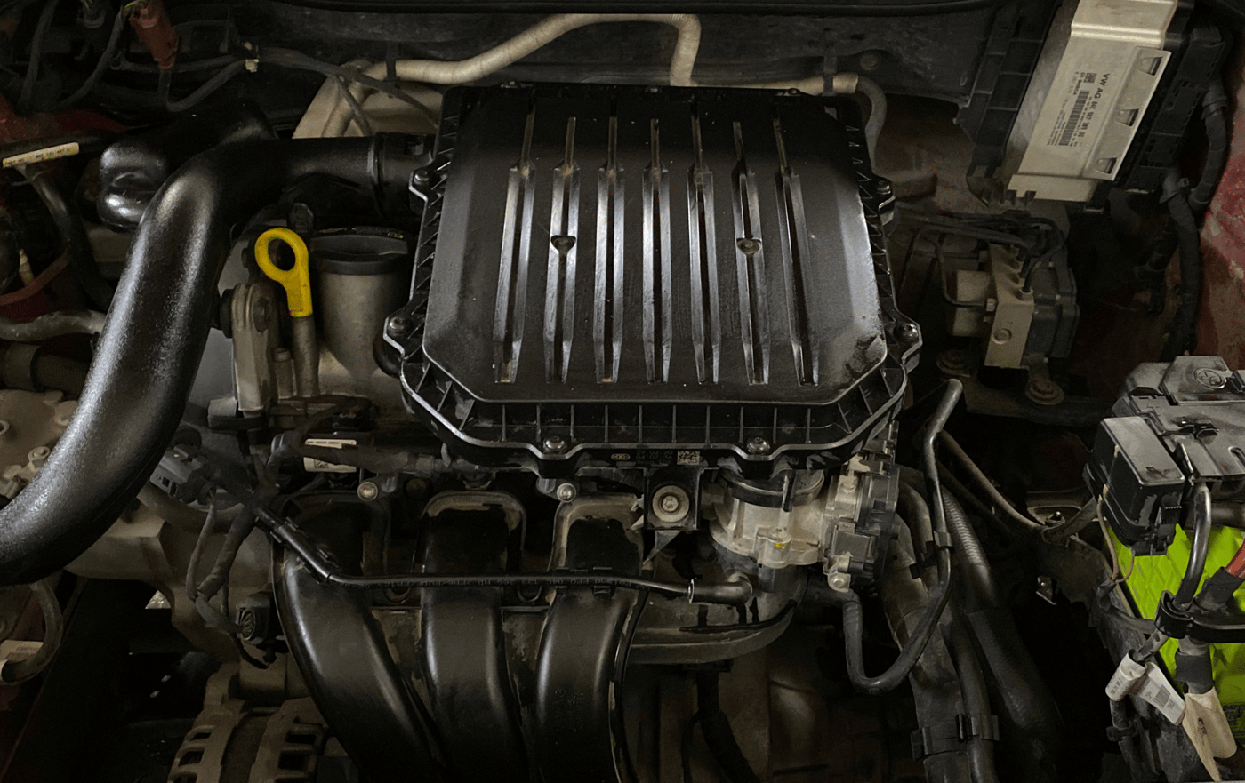 2020 Volkswagen Polo TRENDLINE 1.0L, Petrol, Manual, 91,857 km, Engine View
