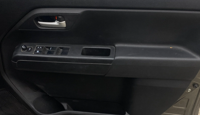 2020 Maruti New Wagon-R ZXI 1.2, Petrol, Manual, 67,694 km, Driver Side Door Panels Control