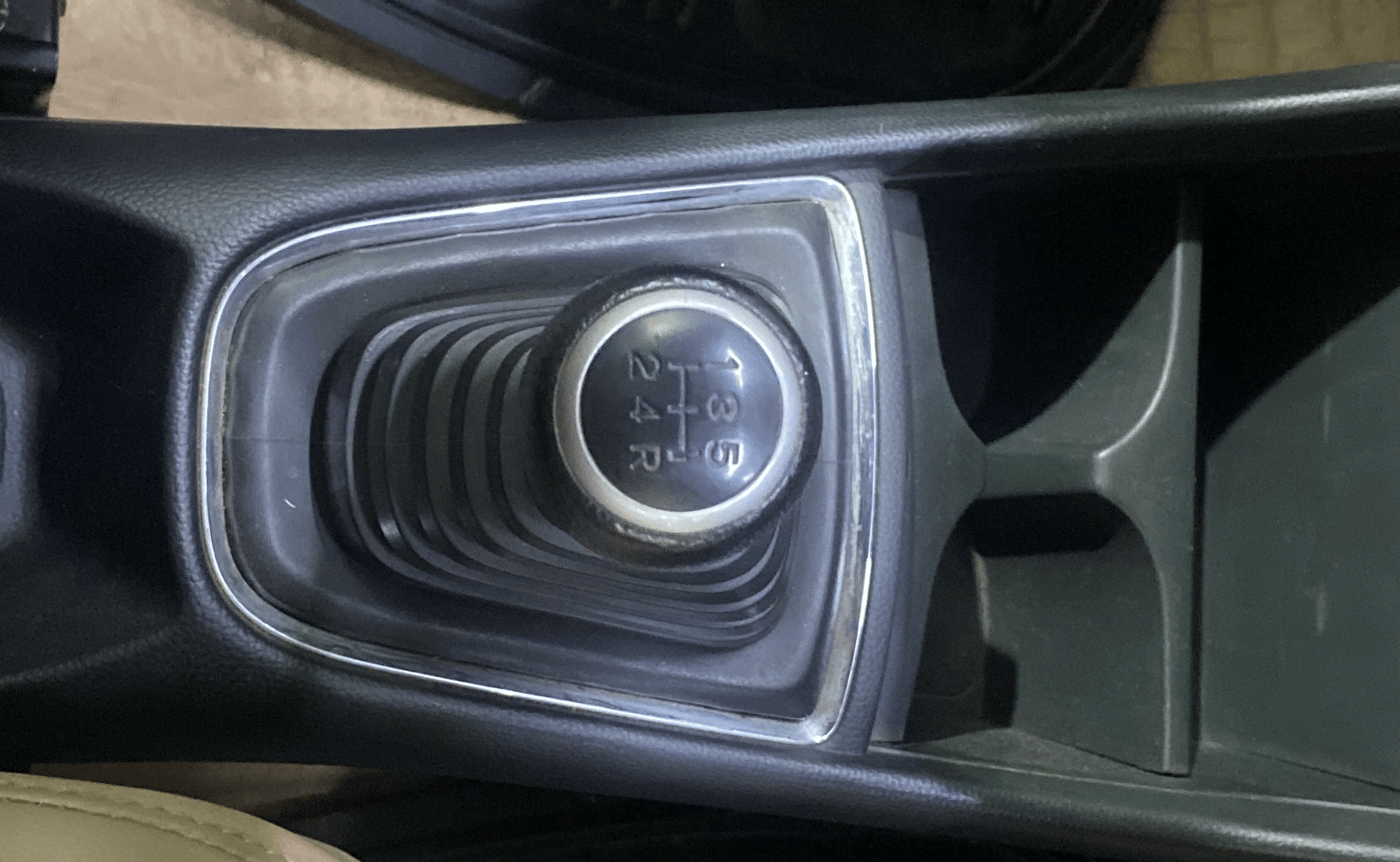 2019 Honda Amaze 1.2L I-VTEC S, Petrol, Manual, 51,966 km, Gear Lever