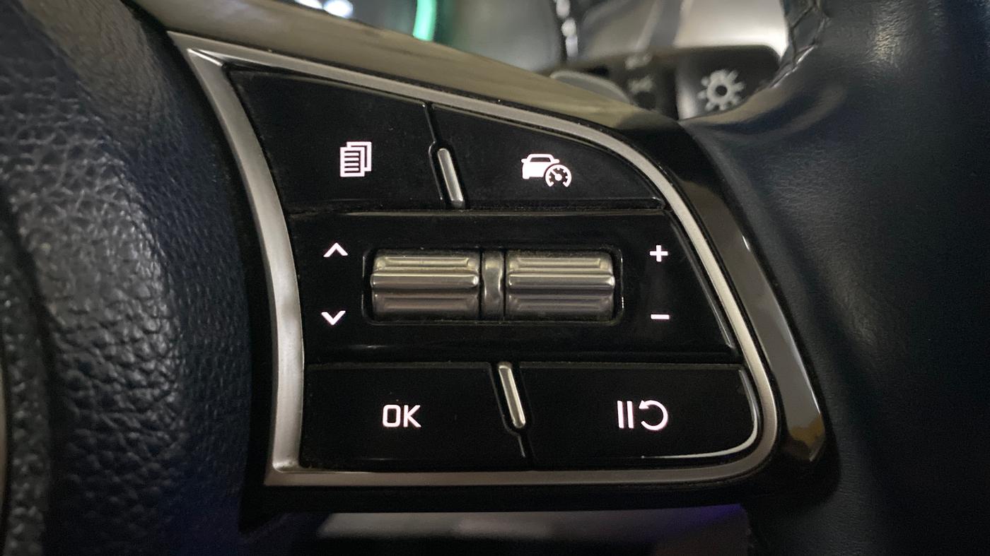 2023 KIA CARENS LUXURY PLUS 1.5 TURBO PETROL DCT 7 STR, Petrol, Automatic, 35,854 km, Adaptive Cruise Control