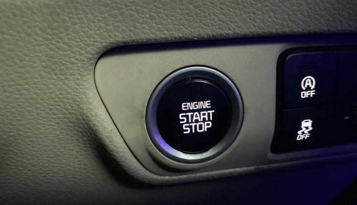 2023 KIA CARENS LUXURY PLUS 1.5 TURBO PETROL DCT 7 STR, Petrol, Automatic, 35,854 km, Keyless Start/ Stop Button