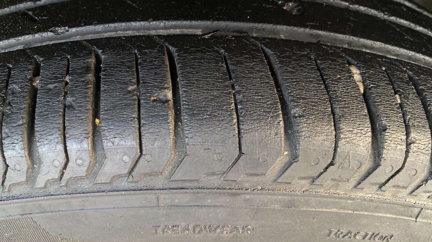2023 Tata PUNCH ADVENTURE MT, Petrol, Manual, 43,996 km, Right Rear Tyre Tread