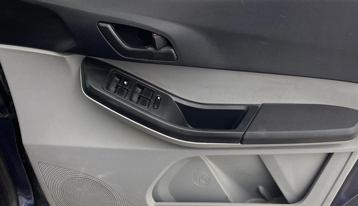 2022 Tata Tiago XT CNG, CNG, Manual, 54,355 km, Driver Side Door Panels Control
