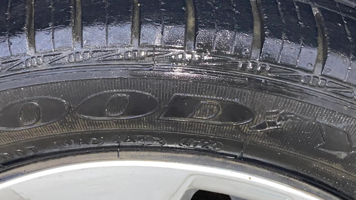 2015 Hyundai Xcent BASE 1.2, Petrol, Manual, 26,210 km, Right Front Tyre Tread
