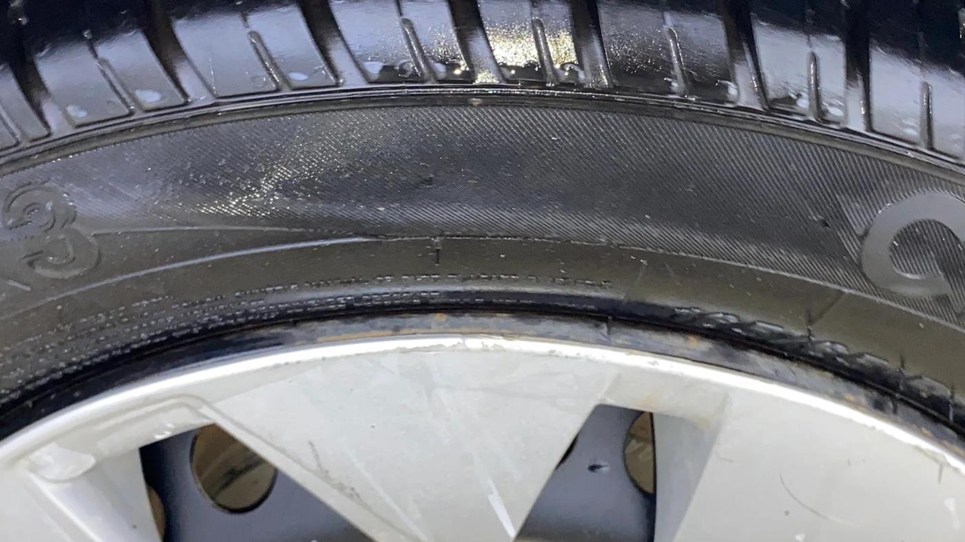 2015 Hyundai Xcent BASE 1.2, Petrol, Manual, 26,210 km, Left Rear Tyre Tread