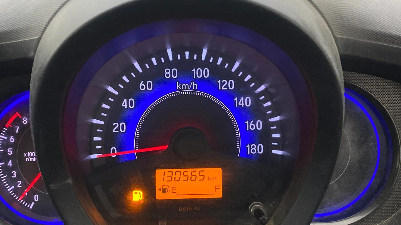 2015 Honda Mobilio 1.5L I-VTEC S, Petrol, Manual, 1,30,509 km, Odometer Image