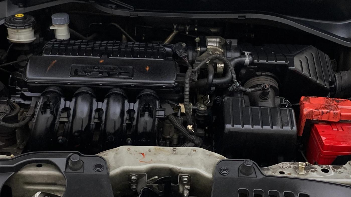 2015 Honda Mobilio 1.5L I-VTEC S, Petrol, Manual, 1,30,509 km, Engine View