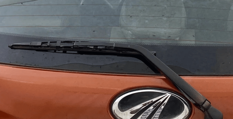 2017 Mahindra Kuv100 K6 PLUS 6 STR, Petrol, Manual, 63,581 km, Rear Wiper