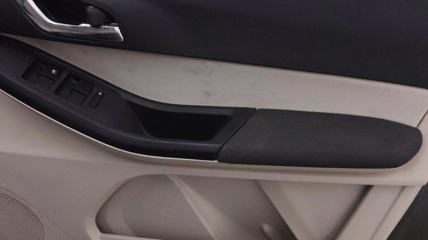 2024 Tata TIGOR XZA Plus iCNG , CNG, Automatic, 21,410 km, Driver Side Door Panels Control