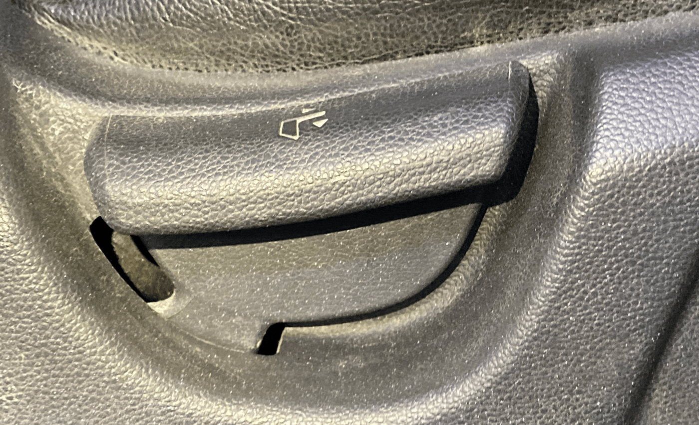 2019 Hyundai Elite i20 MAGNA PLUS 1.2, Petrol, Manual, 60,151 km, Driver Side Adjustment Panel