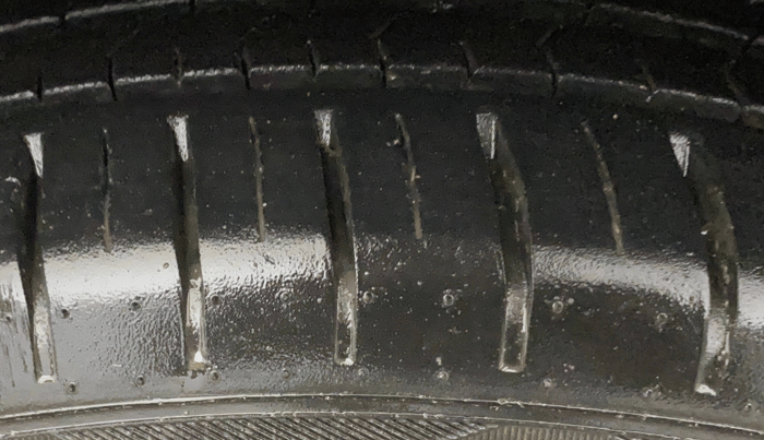 2019 Maruti Baleno ZETA PETROL 1.2, Petrol, Manual, 41,108 km, Left Front Tyre Tread