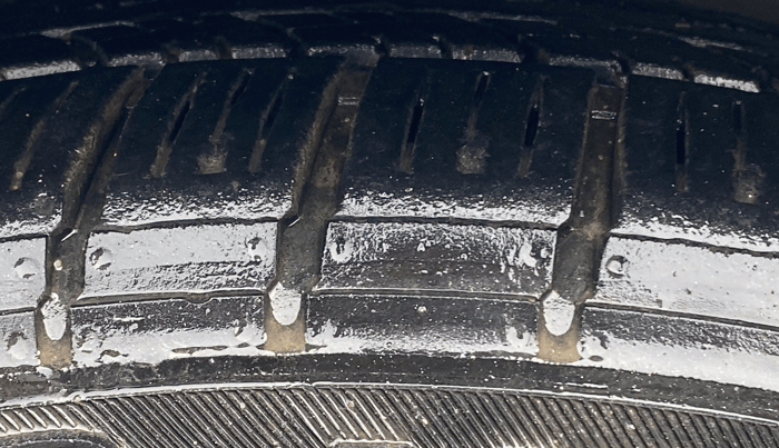 2019 Ford Ecosport TITANIUM + 1.5L DIESEL, Diesel, Manual, 1,05,820 km, Right Front Tyre Tread