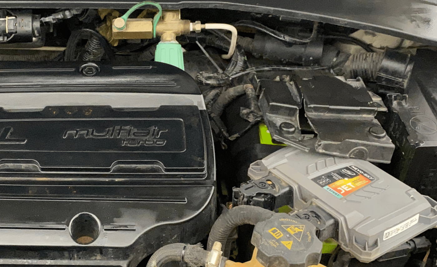 2017 Jeep Compass LIMITED (O) 1.4 PETROL AT, CNG, Automatic, 85,026 km, Engine View - Left