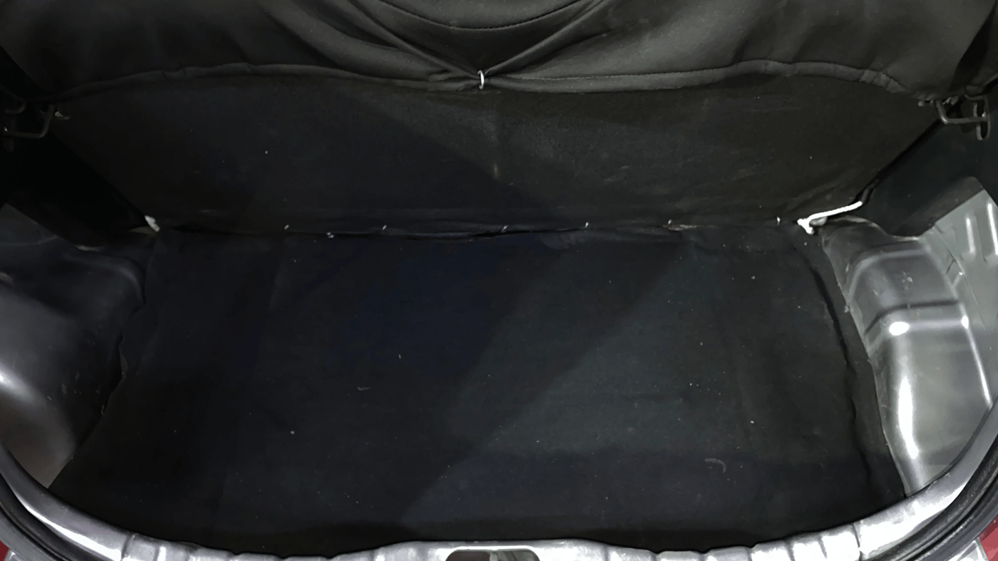 2014 Hyundai Eon ERA +, Petrol, Manual, 25,948 km, Boot Inside