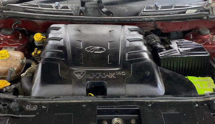 2016 Mahindra XUV500 W6, Diesel, Manual, 1,29,634 km, Engine View