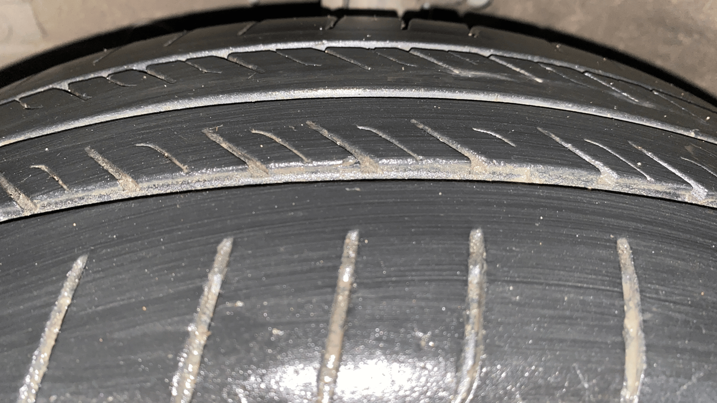 2014 Maruti Ertiga VXI, Petrol, Manual, 66,266 km, Right Front Tyre Tread