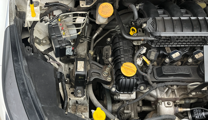 2023 Tata ALTROZ XMA Plus (S) DCT, Petrol, Automatic, 25,446 km, Engine View - Right