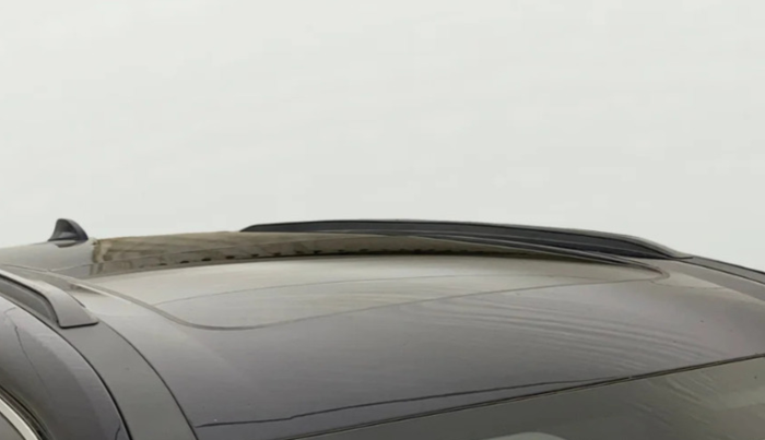 2024 Mahindra XUV700 AX 7 P AT 7 STR, Petrol, Automatic, 21,999 km, Moonroof/ Sunroof
