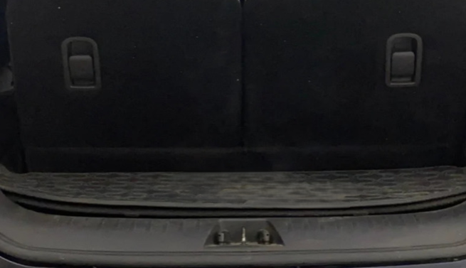 2024 Mahindra XUV700 AX 7 P AT 7 STR, Petrol, Automatic, 21,999 km, Boot Inside