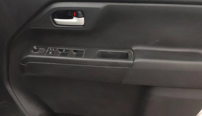 2022 Maruti New Wagon-R VXI CNG 1.0, CNG, Manual, 63,715 km, Driver Side Door Panels Control