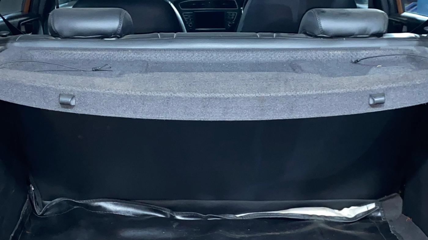 2018 Hyundai i20 Active 1.2 SX, Petrol, Manual, 64,290 km, Boot Inside