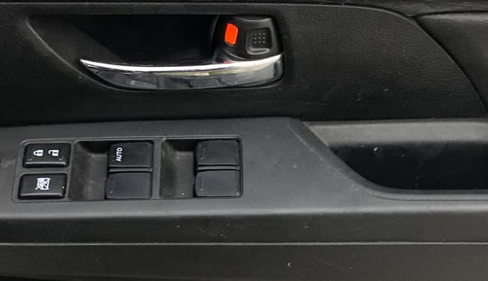 2022 Maruti XL6 ZETA MT, Petrol, Manual, 42,603 km, Driver Side Door Panels Control
