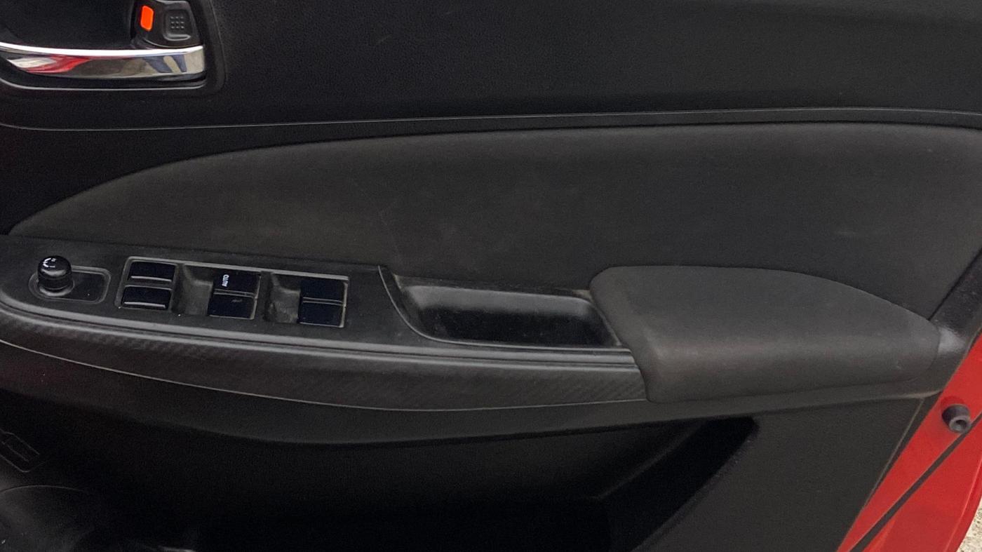 2018 Maruti Swift VDI AMT, Diesel, Automatic, 97,354 km, Driver Side Door Panels Control