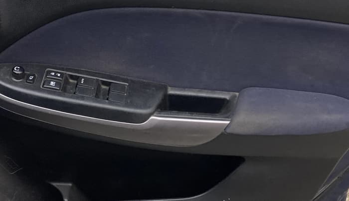 2019 Maruti Baleno DELTA PETROL 1.2, Petrol, Manual, 39,991 km, Driver Side Door Panels Control