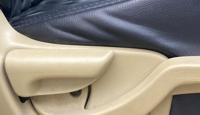 2014 Honda Brio S MT, Petrol, Manual, 64,172 km, Driver Side Adjustment Panel
