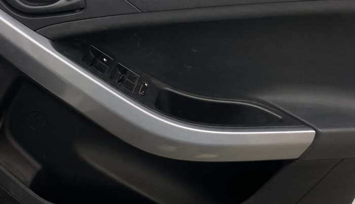 2021 Tata NEXON XM PETROL, Petrol, Manual, 41,334 km, Driver Side Door Panels Control