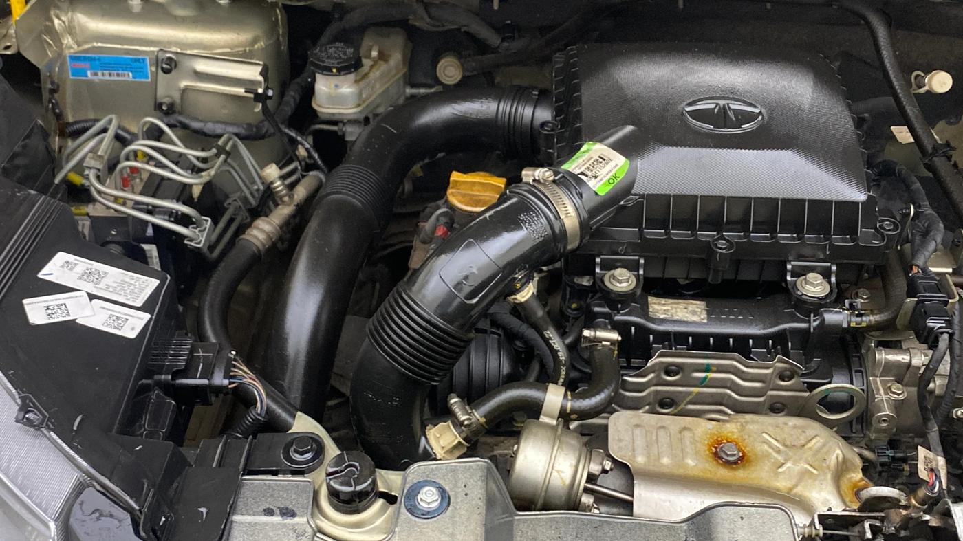 2023 Tata NEXON XZA PLUS LUX SUNROOF KAZIRANGA PETROL, Petrol, Automatic, 79,935 km, Engine View - Right