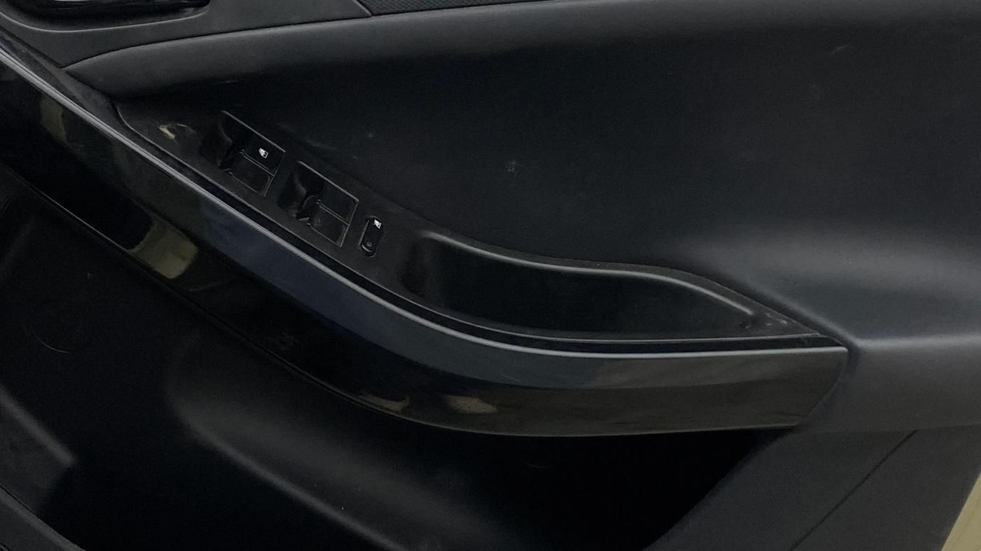 2023 Tata NEXON XZA PLUS LUX SUNROOF KAZIRANGA PETROL, Petrol, Automatic, 79,935 km, Driver Side Door Panels Control