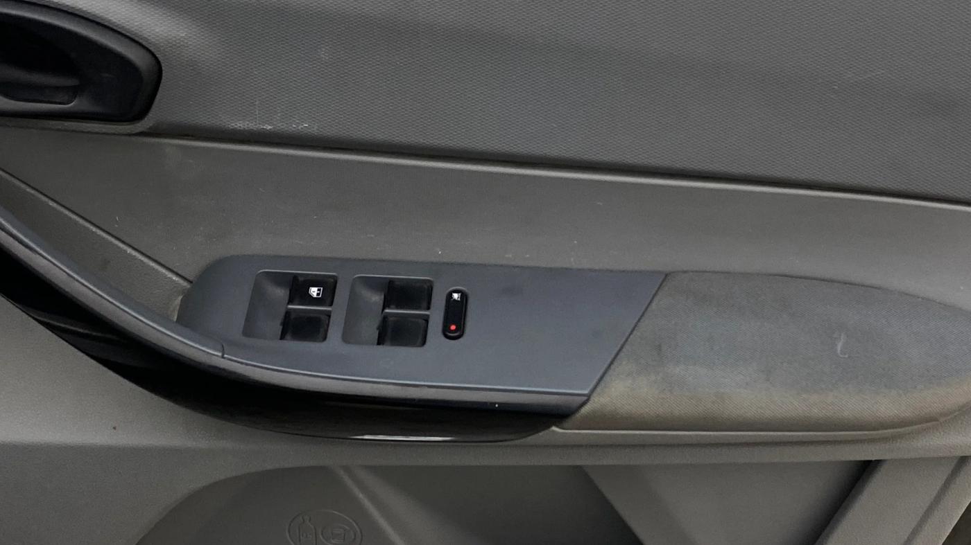 2021 Tata TIGOR XZ PETROL, Petrol, Manual, 1,22,399 km, Driver Side Door Panels Control